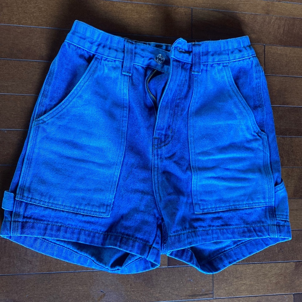 Size M two toned high wasted jean shorts